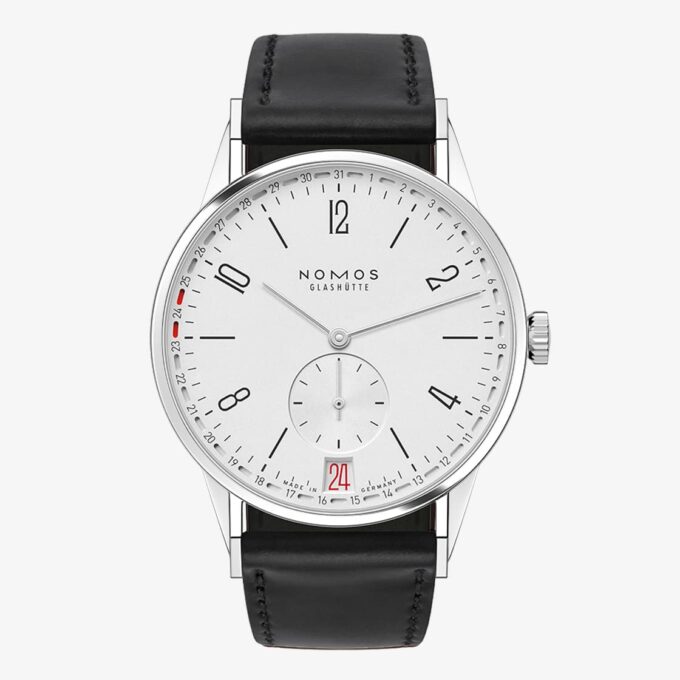 NOMOS_Glashuette_0135_Tangente_2date_01
