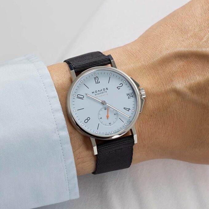 NOMOS_Glashuette_526_Ahoi_03 NOMOS Glashütte 526 Ahoi