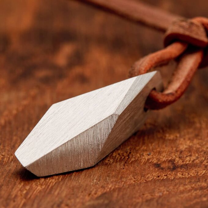 TUEGO-Koll_Hals_Ag_Kristall_01_w